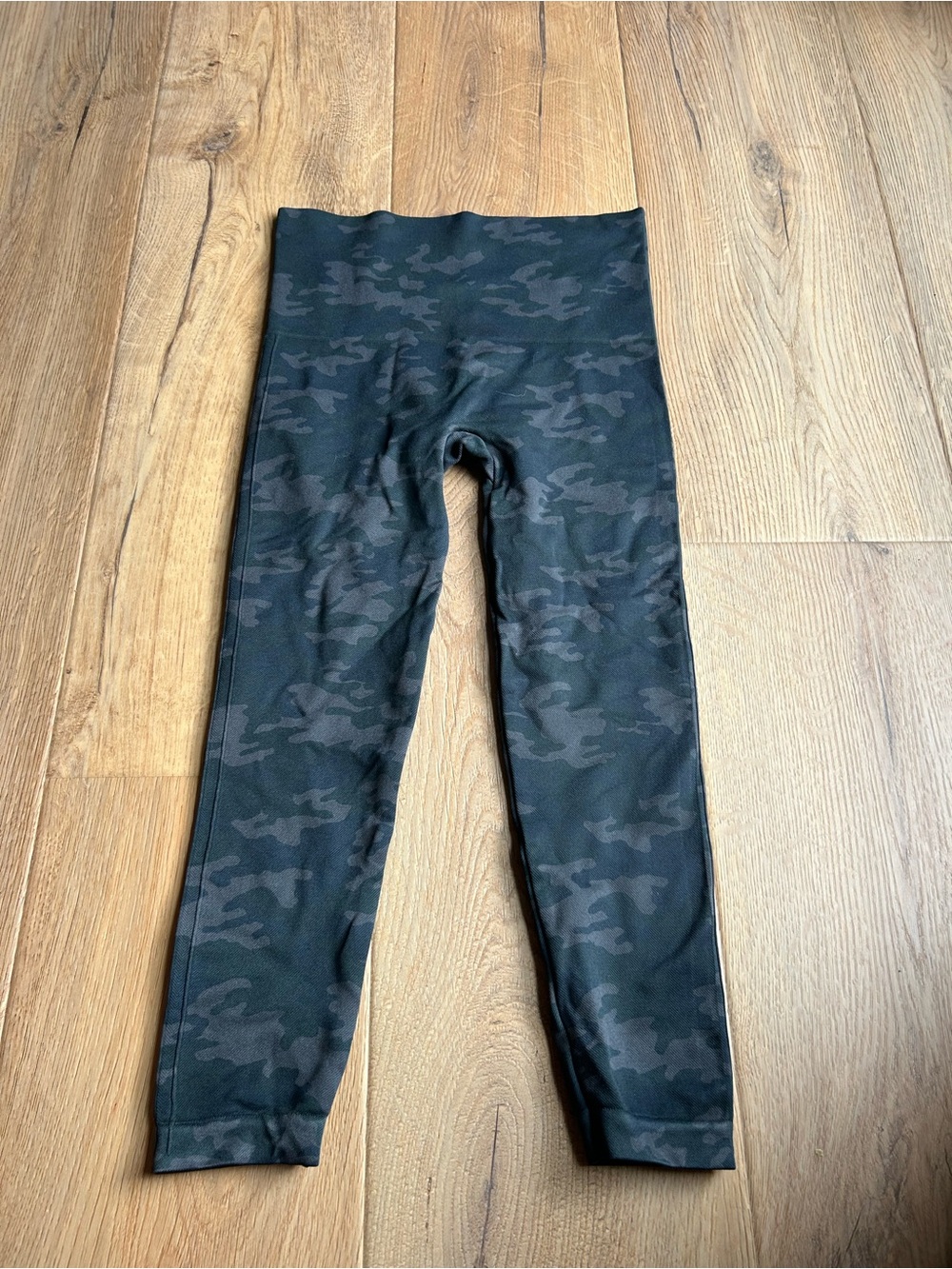 SPANX Black and Gray Camo High-Waist Leggings